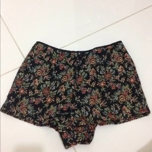High wasted flower shorts